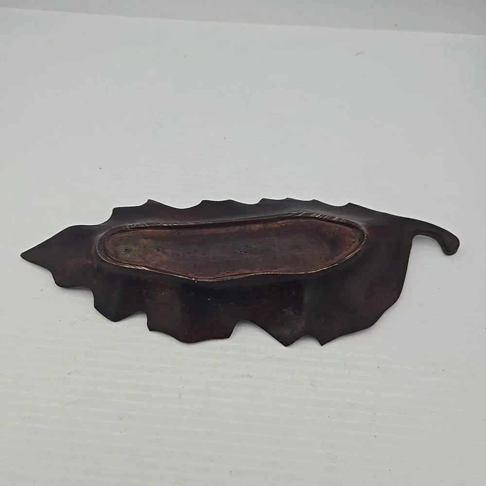 VTG MCM Brass Oak Leaf Trinket Dish Tabletop Tray Dark Bronze Finish 10.5 Inch